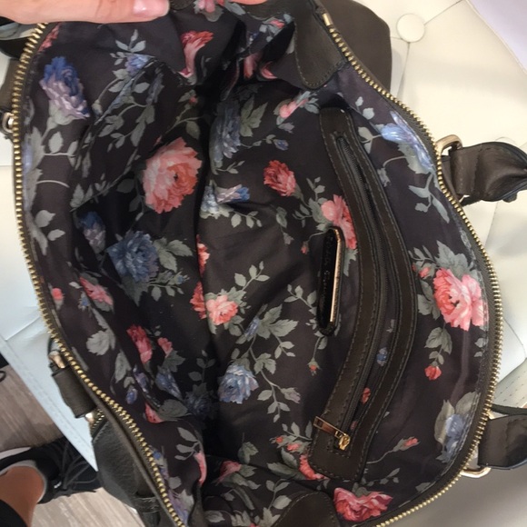 GORGEOUS SATCHEL - Picture 4 of 5